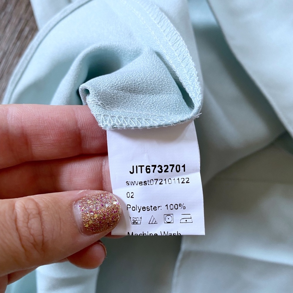 4/$20 SHEIN Curve Scalloped Tank Top - Picture 7 of 8